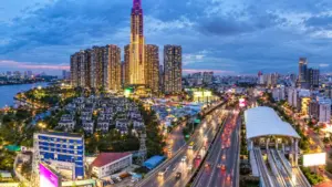 8 tỷ phú USD Việt Nam với những tham vọng lớn, từ phát triển đô thị đến cuộc đua toàn cầu. Khám phá dấu ấn và thách thức của doanh nghiệp Việt.