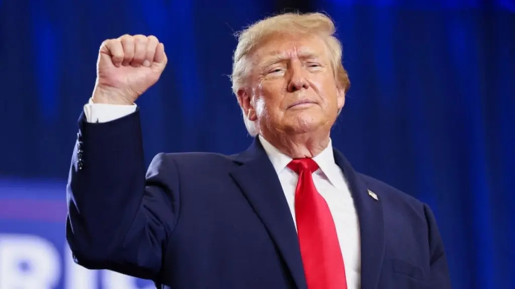 Ông Trump đề cập khả năng hợp tác với đảng Dân chủ nếu đảng Cộng hòa mất quyền kiểm soát Quốc hội. Tìm hiểu các động thái mới trước bầu cử Mỹ.