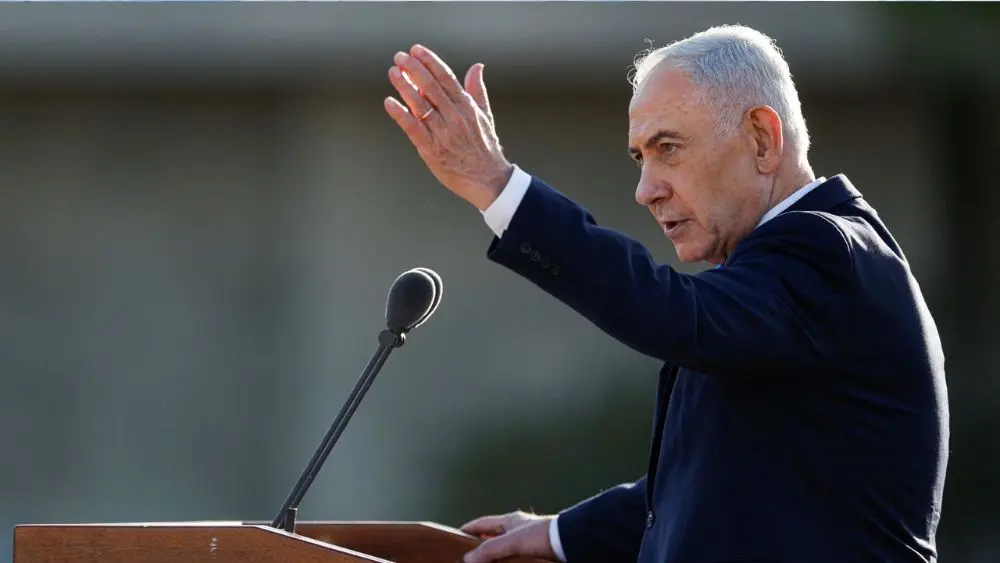 Thủ tướng Israel Benjamin Netanyahu tuyên bố loại bỏ mối đe dọa từ Iran một lần và mãi mãi. Động thái này thu hút sự chú ý quốc tế.