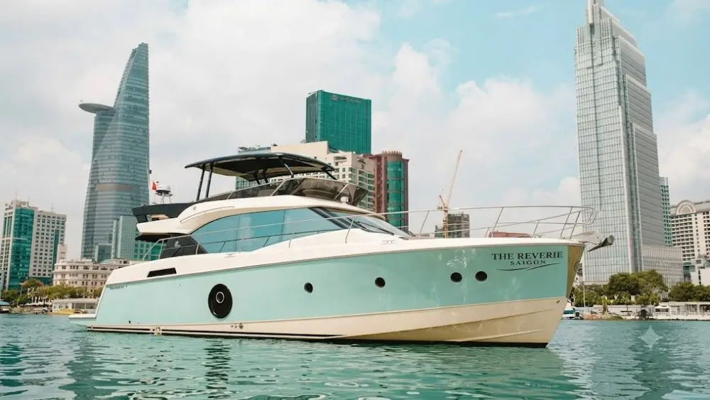 Du thuyền The Reverie Saigon liên quan bà Trương Mỹ Lan tiếp tục hạ giá khởi điểm về mức hơn 29 tỷ đồng trong lần đấu giá thứ 7.