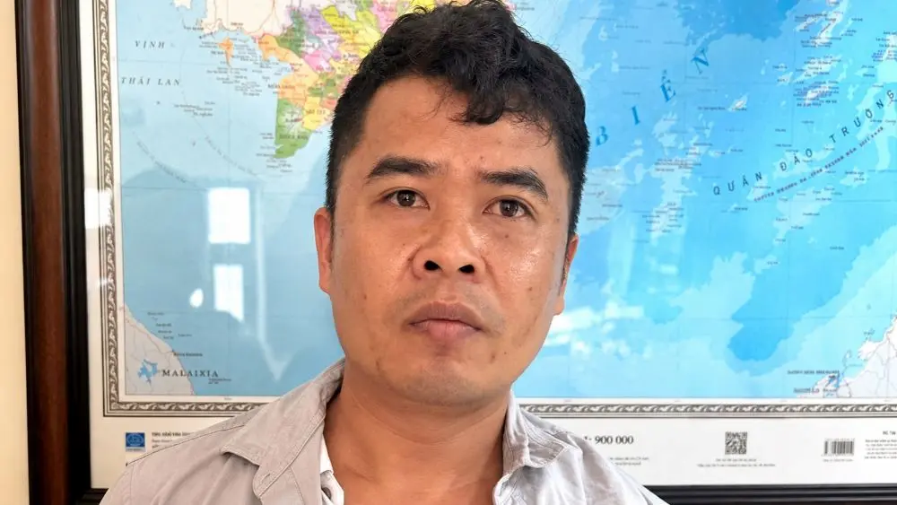Vũ Văn Bằng bị khởi tố, bắt tạm giam sau vụ trộm 132 linh kiện máy tính trị giá gần 500 triệu đồng tại trường học ở Đắk Lắk.