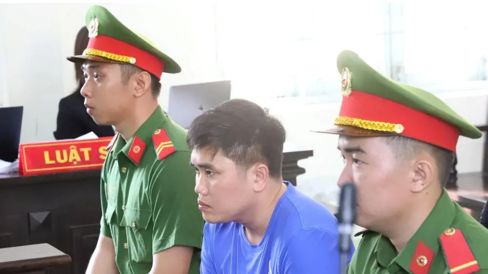 Làm rõ thông tin về nghi vấn "người bí ẩn" ngồi cùng tài xế Nguyễn Văn Bảo Trung trong vụ án tai nạn giao thông khiến nữ sinh Vĩnh Long tử vong.