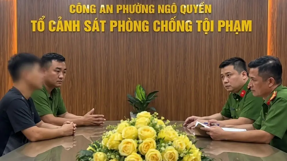 Công an phường Ngô Quyền làm rõ trường hợp đăng bài viết, hình ảnh sai sự thật trên Facebook, góp phần bảo đảm an ninh trật tự.