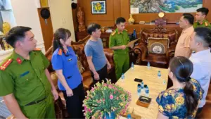 Công an tỉnh Thanh Hóa khám xét khẩn cấp trong vụ án liên quan “bầu” Đoan và những sai phạm trong đấu giá quyền sử dụng đất.