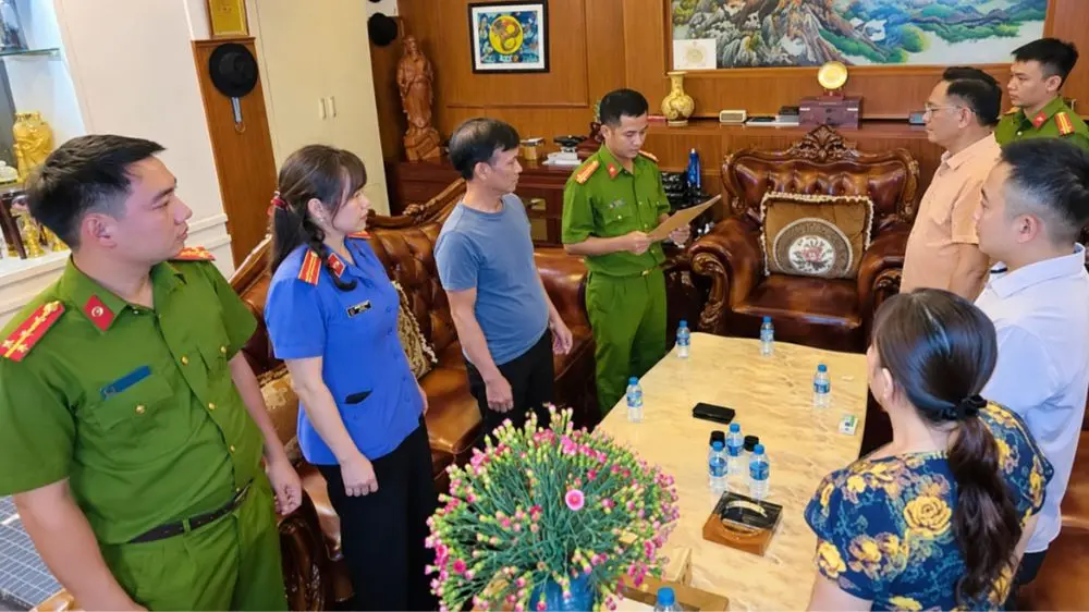 Công an tỉnh Thanh Hóa khám xét khẩn cấp trong vụ án liên quan “bầu” Đoan và những sai phạm trong đấu giá quyền sử dụng đất.