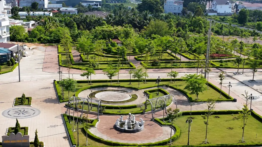 Chủ tịch Công ty Cây xanh Công Minh bị truy tố vắng mặt, liên quan vụ án thu lợi 264 tỷ đồng từ các gói thầu.
