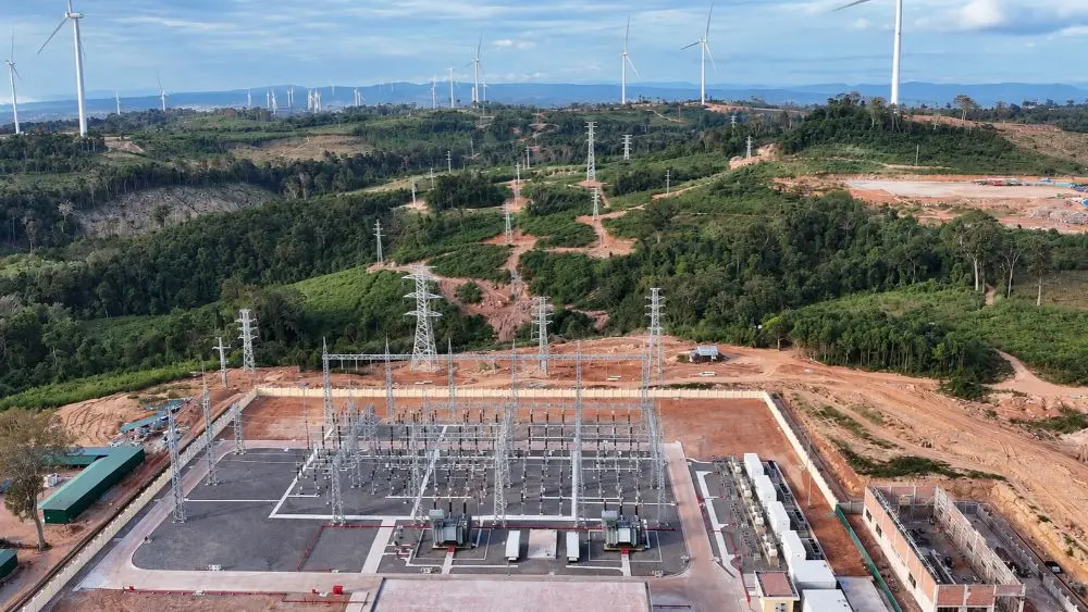 Cụm điện gió Savan 1 và Savan 2 của T&T Group tại Lào dự kiến bổ sung gần 1.000 MW nguồn điện cho Việt Nam, góp phần bảo đảm an ninh năng lượng.