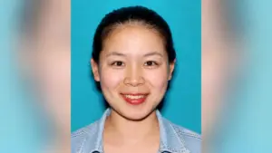 FBI bắt giữ Wanying Zhang tại sân bay Los Angeles với cáo buộc hoạt động tình báo không đăng ký, nhắm vào người thân lãnh đạo Đài Loan.