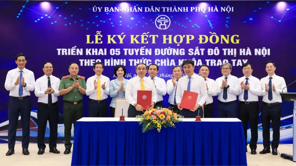 Hà Nội ký hợp đồng triển khai 5 tuyến metro với liên danh Vinhomes - SGC theo hình thức chìa khóa trao tay, mở ra kế hoạch phát triển đường sắt đô thị.