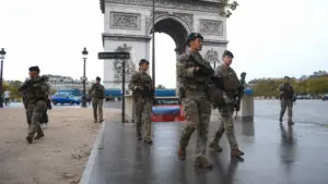 Pháp triển khai lực lượng an ninh quy mô lớn trước biểu tình, tăng cường bảo vệ Paris nhằm ngăn chặn bạo lực và cướp phá.