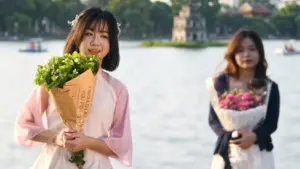 Dự báo thời tiết ngày 24/10/2026: Hà Nội nắng mạnh trên 34 độ, oi nóng vào trưa và chiều; TPHCM có mưa rải rác.