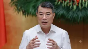 Thủ tướng yêu cầu tổng rà soát chương trình giáo dục phổ thông theo hướng giảm tải, cắt giảm kiến thức chuyên sâu nhằm giảm áp lực học tập và thi cử.
